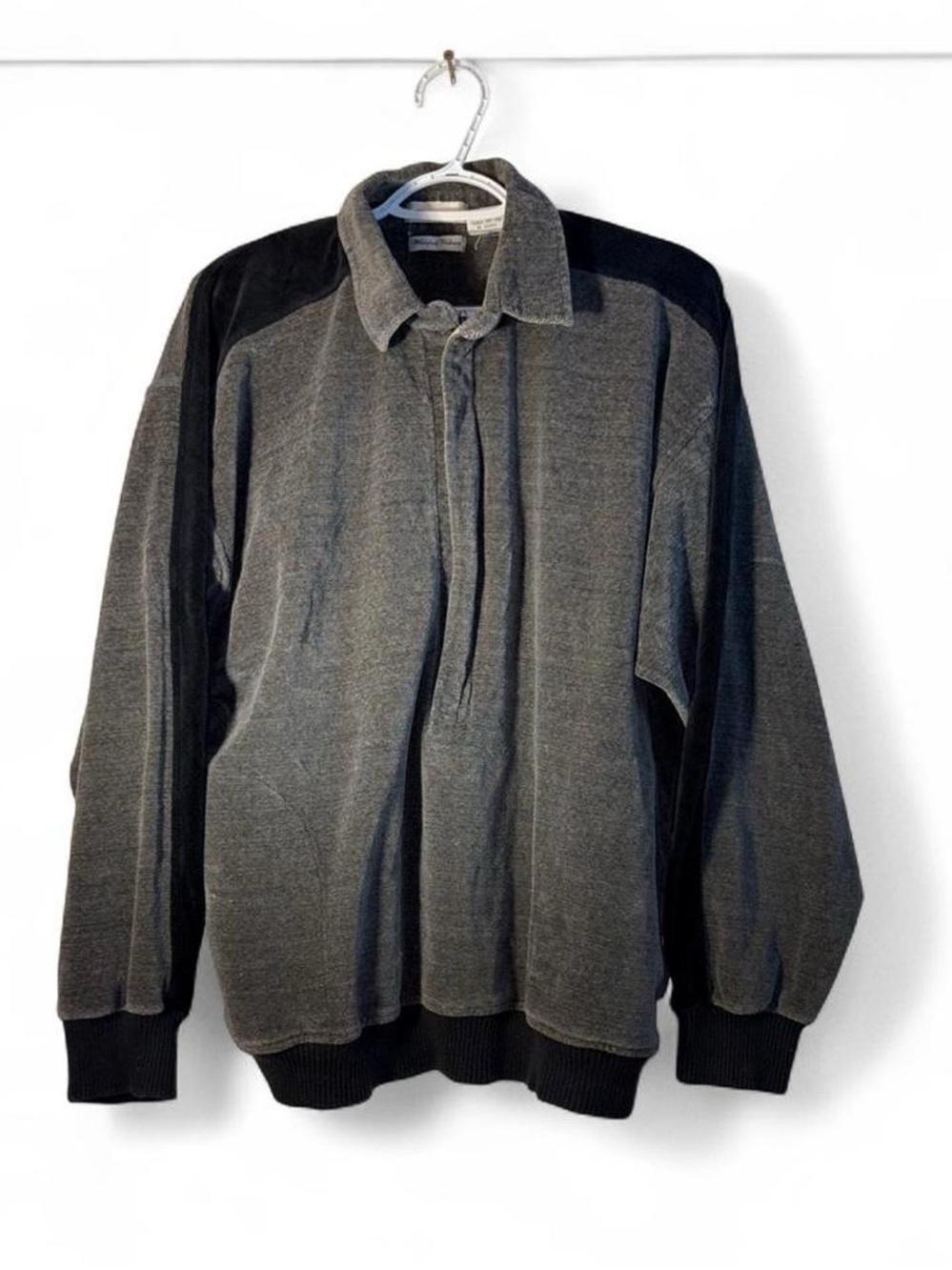Vintage Damon Men's Long Sleeve Grey & Black Pullover Jacket